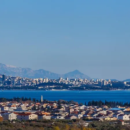 Oasis * Rudine (Kastela)