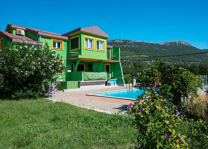 Oasis * Rudine (Kastela)